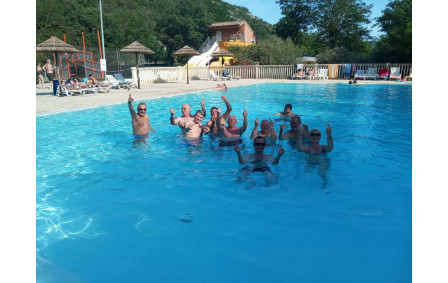 Moment de détente après un voyage sous la chaleur